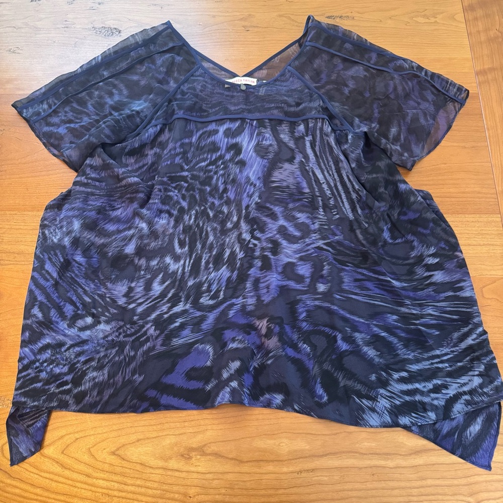 Rebecca Taylor Elegant Dark Colored Women's Top
Size 6